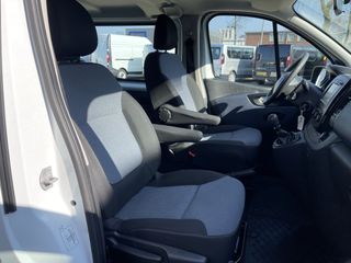 Opel Vivaro 1.6 CDTI 125pk L2H1 DC 5 persoons Edition EcoFlex / vaste prijs rijklaar € 16.950 ex btw / lease vanaf € 311 / airco / cruise / navi / trekhaak 2000 kg / pdc achter !