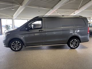 Mercedes-Benz Vito 114 CDI Lang L2H1 automaat / vaste prijs rijklaar € 29.950 ex btw / lease vanaf € 536 / grijs metallic / lichtmetalen velgen 18 inch / leer / trekhaak 2000 kg !