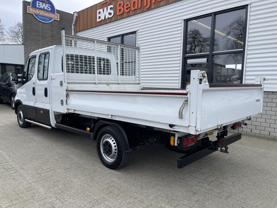 Iveco Daily 35S14 2.3 410 pickup kipper DC 7 persoons / rijklaar € 25.950 ex btw / euro 6 diesel / lease vanaf € 464 / opbergkast / trekhaak 3500 kg / cruise control !