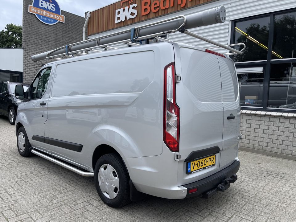 Ford Transit Custom 280 2.0 TDCI 105pk L1H1 Trend / vaste prijs rijklaar € 15.950 ex btw / lease vanaf € 311 / airco / cruise / imperial / achteruit rijcamera / trekhaak 2400 kg / ex schilders bus