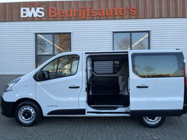 Renault Trafic 1.6 dCi 125pk T29 L1H1 Comfort Energy / rijklaar € 17.950 ex btw / lease vanaf € 380 / airco / cruise / navi / schuifdeur links en rechts !