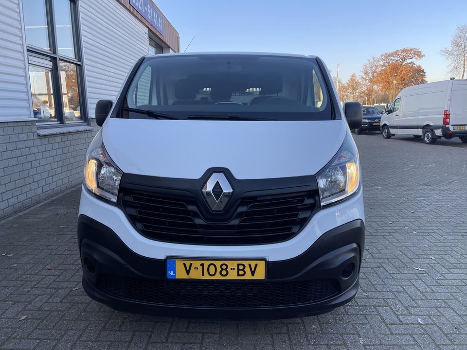 Renault Trafic 1.6 dCi 125pk T29 L1H1 Comfort Energy / rijklaar € 17.950 ex btw / lease vanaf € 380 / airco / cruise / navi / schuifdeur links en rechts !