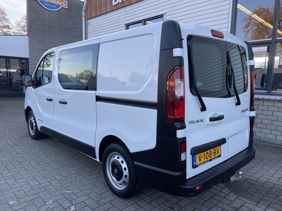 Renault Trafic 1.6 dCi 125pk T29 L1H1 Comfort Energy / rijklaar € 17.950 ex btw / lease vanaf € 380 / airco / cruise / navi / schuifdeur links en rechts !