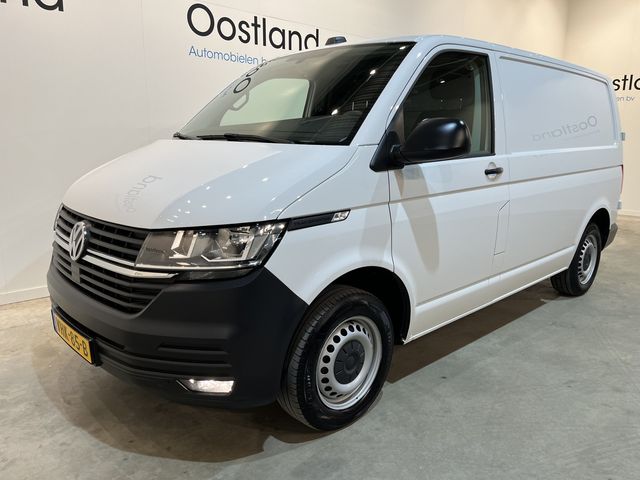 Volkswagen Transporter 2.0 TDI L1H1 150 PK Automaat Euro 6 / Airco / PDC / Cruise Control / CarPlay / Navigatie