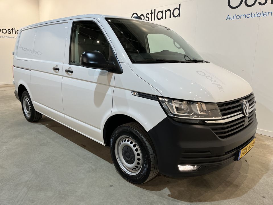 Volkswagen Transporter 2.0 TDI L1H1 150 PK Automaat Euro 6 / Airco / PDC / Cruise Control / CarPlay / Navigatie