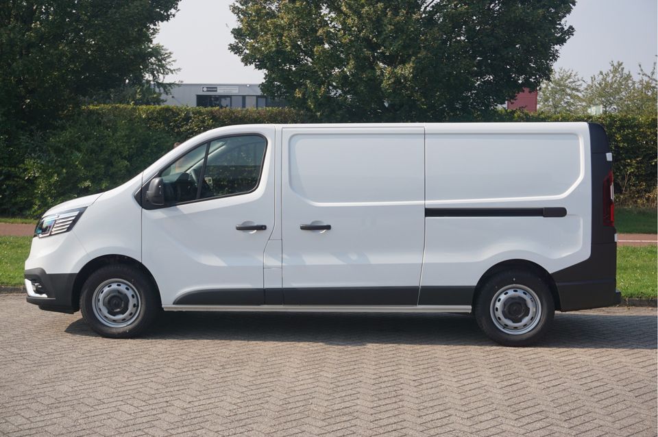 Renault Trafic T30 L2H1 150PK EDC Automaat Blis, Easylink Apple CP / Cam, Trekhaak 2x Schuifdeur!! NR. 209