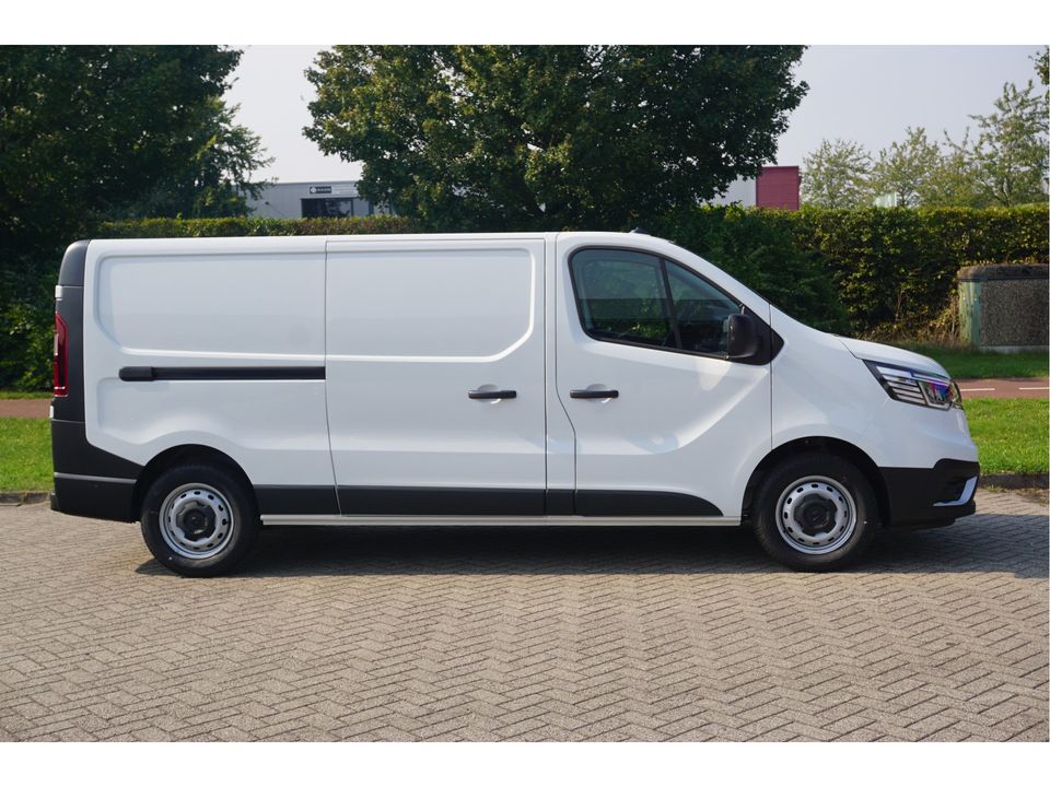 Renault Trafic T30 L2H1 150PK EDC Automaat Blis, Easylink Apple CP / Cam, Trekhaak 2x Schuifdeur!! NR. 395