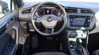 Volkswagen Tiguan 1.4 TSI Highl. Bus R | R line | 360 camera | Panodak