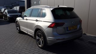 Volkswagen Tiguan 1.4 TSI Highl. Bus R | R line | 360 camera | Panodak