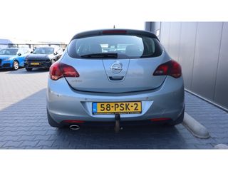 Opel Astra 1.4 Turbo Cosmo | Clima | Led | Pdc | Audio | Netjes