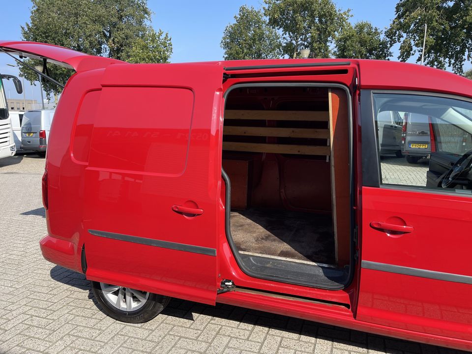 Volkswagen Caddy 2.0 TDI 102pk L2H1 BMT Maxi Highline / vaste prijs rijklaar € 11.950 ex btw / euro 6 / lease vanaf € 270 / airco / cruise / achterklep / lichtmetalen velgen !