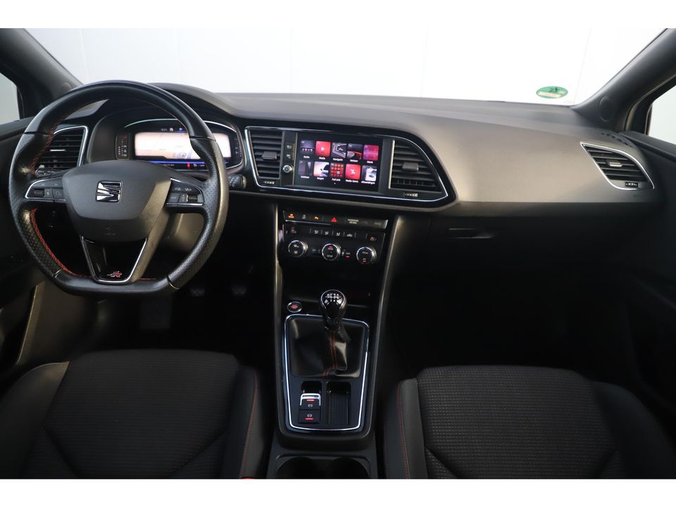 SEAT Leon 1.5 TSI FR Business Intense 131PK Virtual Cockpit Full LED Keyless Navigatie Sfeerverlichting Clima Cruise Lane Assist 17 inch LMV Parkeersensors