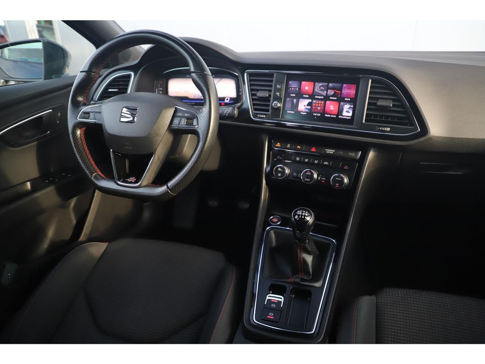 SEAT Leon 1.5 TSI FR Business Intense 131PK Virtual Cockpit Full LED Keyless Navigatie Sfeerverlichting Clima Cruise Lane Assist 17 inch LMV Parkeersensors