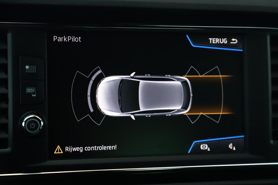 SEAT Leon 1.5 TSI FR Business Intense 131PK Virtual Cockpit Full LED Keyless Navigatie Sfeerverlichting Clima Cruise Lane Assist 17 inch LMV Parkeersensors