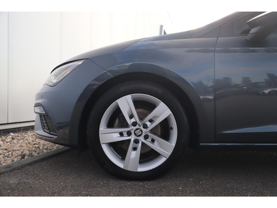 SEAT Leon 1.5 TSI FR Business Intense 131PK Virtual Cockpit Full LED Keyless Navigatie Sfeerverlichting Clima Cruise Lane Assist 17 inch LMV Parkeersensors