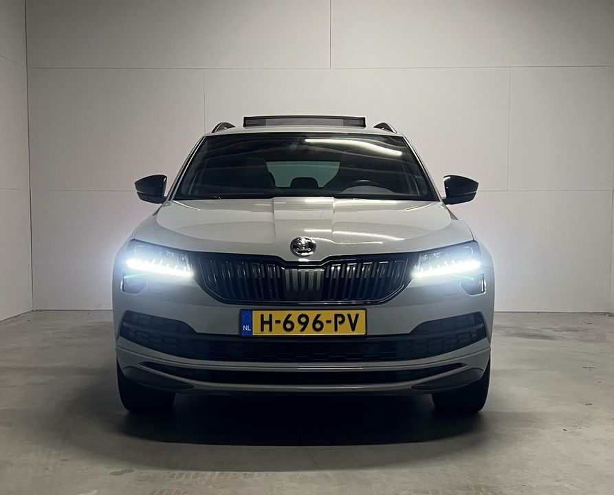 Škoda Karoq 1.5 TSI Sportline Virtual Pano Trekhaak Carplay