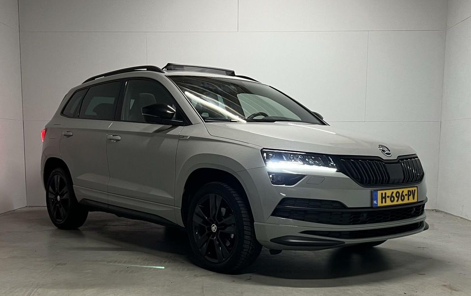 Škoda Karoq 1.5 TSI Sportline Virtual Pano Trekhaak Carplay