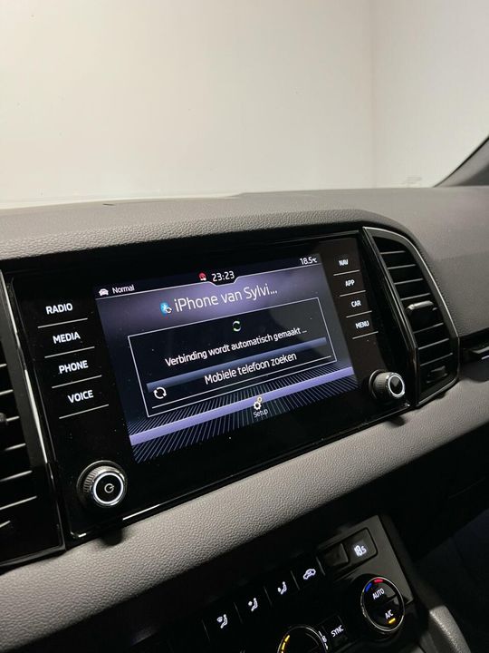 Škoda Karoq 1.5 TSI Sportline Virtual Pano Trekhaak Carplay