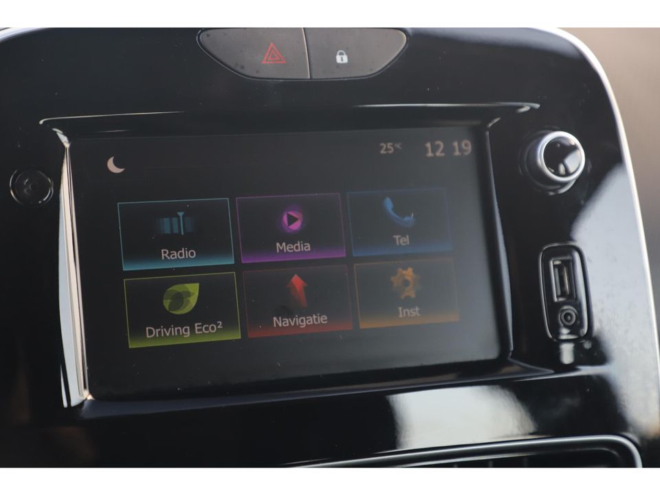 Renault Clio Estate 0.9 TCe Zen 90PK Navigatie Carplay Android Bluetooth Airco Parkeersensor Dealer onderhouden