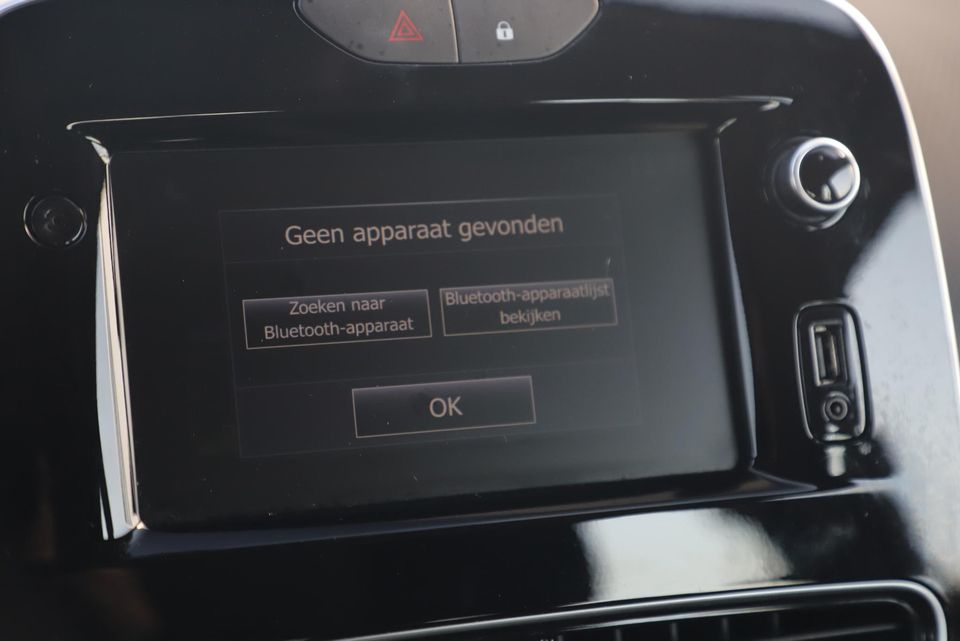 Renault Clio Estate 0.9 TCe Zen 90PK Navigatie Carplay Android Bluetooth Airco Parkeersensor Dealer onderhouden