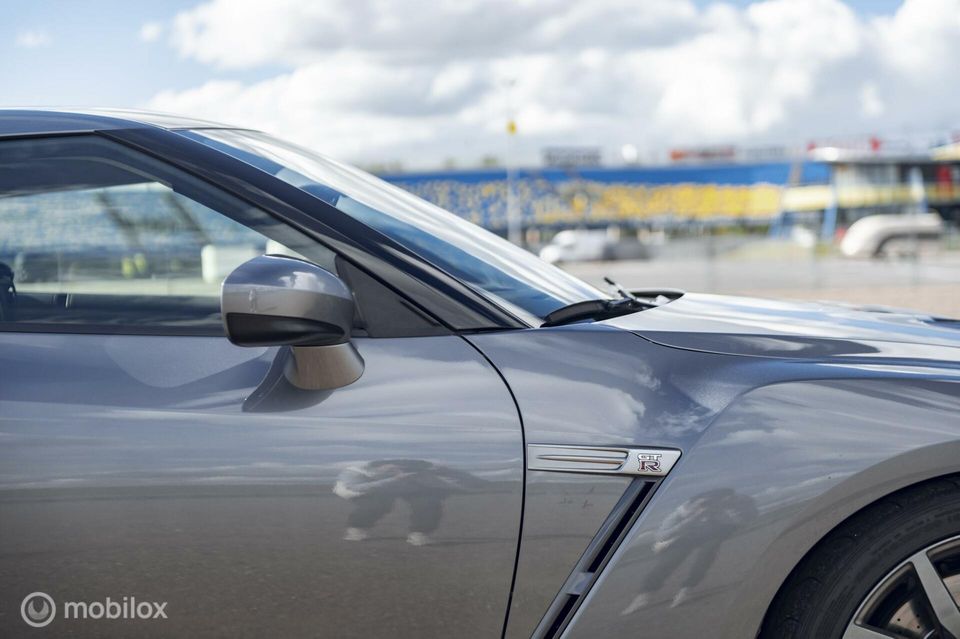 Nissan GT-R 3.8 V6 Premium Edition MY2012