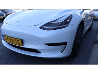 Tesla Model 3 Stnd.RWD Plus 60 kWh | Mooie nette Tesla | Auto pilot