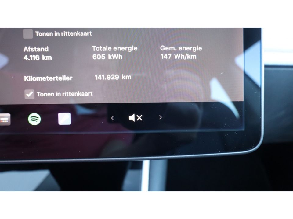 Tesla Model 3 Stnd.RWD Plus 60 kWh | Mooie nette Tesla | Auto pilot