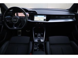 Audi A3 Sportback 35 TFSI Sport S Line 150PK Automaat Full LED Navigatie Carplay Android Half Leder Sfeerverlichting 18 inch LMV Parkeersensors