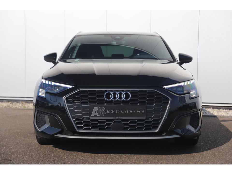 Audi A3 Sportback 35 TFSI Sport S Line 150PK Automaat Full LED Navigatie Carplay Android Half Leder Sfeerverlichting 18 inch LMV Parkeersensors