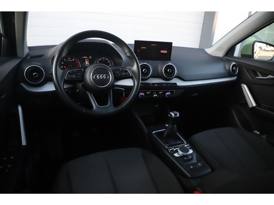 Audi Q2 35 TFSI Pro Line 150PK Panoramadak B&O Carplay Android Navigatie Clima Cruise Parkeersensors Getint Glas