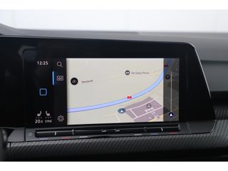 Volkswagen Golf 1.5 eTSI R-Line 150PK DSG Automaat Panoramadak 18 inch Virtual Cockpit Harman Kardon Sfeerverlichting Navigatie Carplay Android Adaptive Cruise Lane Assist Parkeersensors