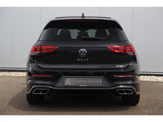 Volkswagen Golf 1.5 eTSI R-Line 150PK DSG Automaat Panoramadak 18 inch Virtual Cockpit Harman Kardon Sfeerverlichting Navigatie Carplay Android Adaptive Cruise Lane Assist Parkeersensors