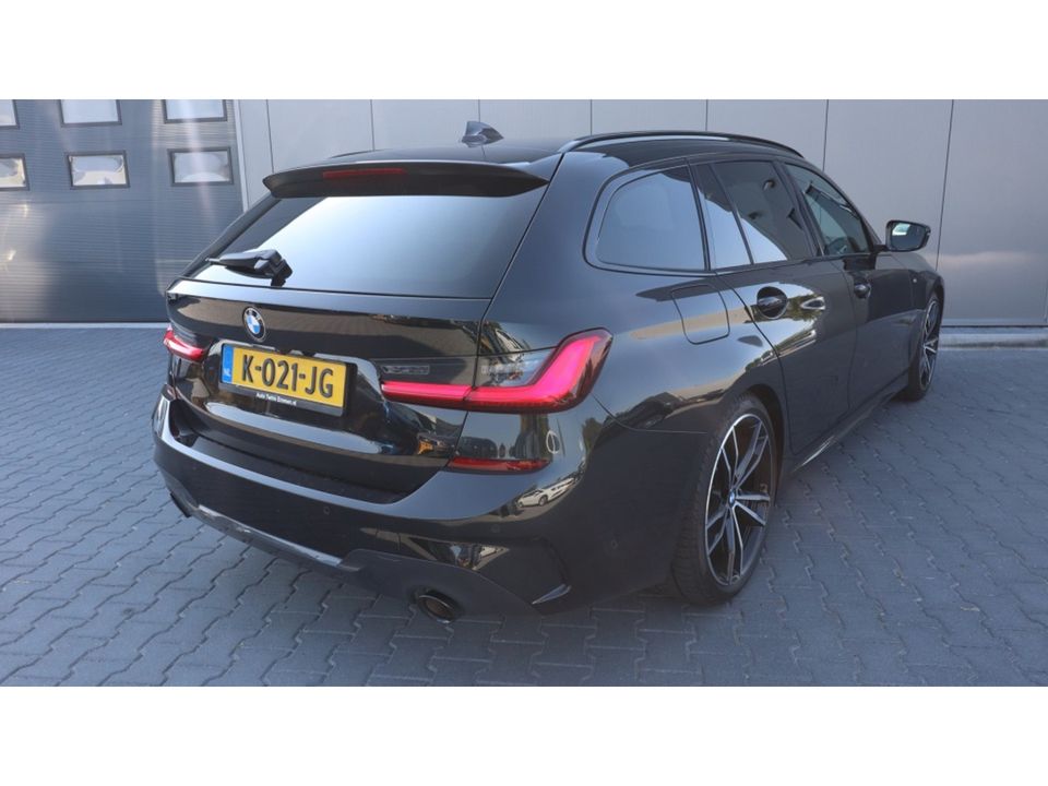 BMW 3 Serie Touring 330e eDrive | M Sport | Laser Led Verl | Hud | Leder | Vol