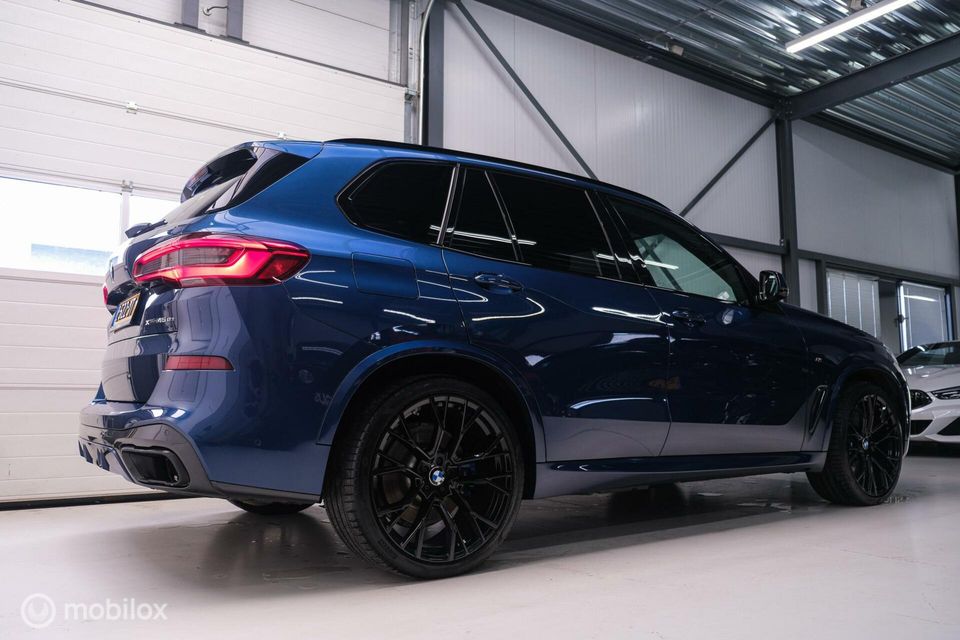 BMW X5 xDrive45e High Executive | M Sport | Phytonic Blue | Panorama | Massage | 22 inch | Trekhaak |