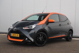 Toyota Aygo 1.0 VVT-i x-JBL Automaat Carplay Android Navigatie Achteruitrijcamera 15 inch LMV Clima Airco LED