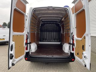 Nissan NV400 2.3 dCi 136pk L2H2 Optima / vaste prijs rijklaar € 21.950 ex btw / lease vanaf € 393 / cruise en climate control / navigatie / achteruit rijcamera / euro 6 diesel