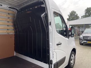 Nissan NV400 2.3 dCi 136pk L2H2 Optima / vaste prijs rijklaar € 21.950 ex btw / lease vanaf € 393 / cruise en climate control / navigatie / achteruit rijcamera / euro 6 diesel