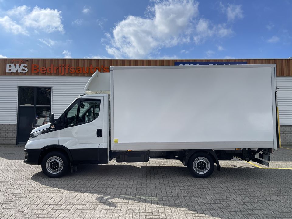 Iveco Daily 35S14 Himatic 2.3 automaat / bakwagen met Zepro laadklep / vaste prijs rijklaar € 30.950 ex btw / lease vanaf € 554 / cruise en climate control / zijdeur / geveerde stoel / stoelverwarming !