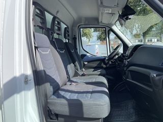 Iveco Daily 35S14 Himatic 2.3 automaat / bakwagen met Zepro laadklep / vaste prijs rijklaar € 30.950 ex btw / lease vanaf € 554 / cruise en climate control / zijdeur / geveerde stoel / stoelverwarming !