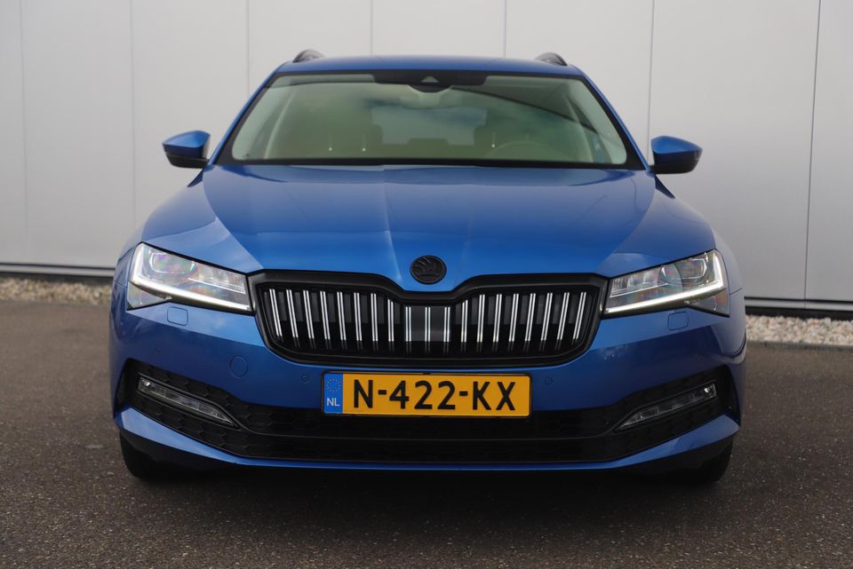 Škoda Superb Combi 1.5 TSI ACT Business Edition 150PK DSG Automaat Black Optic Full LED 18 inch LMV Carplay Android Navigatie Clima Cruise Parkeersensor Stoelverwarming Elektrische Achterklep