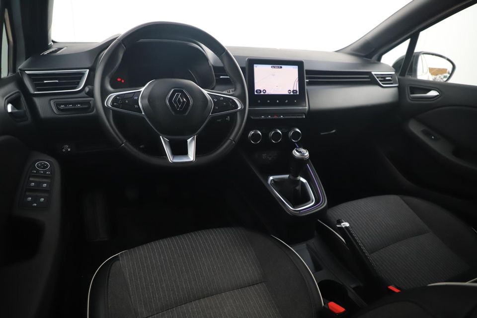 Renault Clio 1.0 TCe Bi-Fuel Intens Trekhaak Navigatie Sfeerverlichting 15 inch LMV LED Airco Cruise Parkeersensor Getint Glas Carplay Android Navigatie