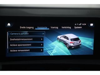 Mercedes-Benz A-Klasse 180 AMG Night Pakket Automaat 1 Jaar Garantie Panoramadak Sfeerverlichting Keyless Half Leder Full LED 18 inch Widescreen Navigatie Camera Stoelverwarming