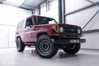 Toyota Land Cruiser H.Duty 4.2 LX Van HR FRP