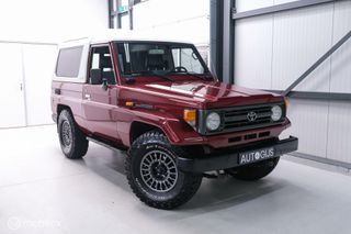 Toyota Land Cruiser H.Duty 4.2 LX Van HR FRP