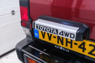 Toyota Land Cruiser H.Duty 4.2 LX Van HR FRP