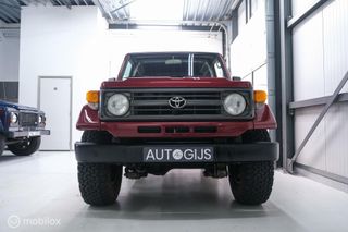 Toyota Land Cruiser H.Duty 4.2 LX Van HR FRP