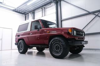 Toyota Land Cruiser H.Duty 4.2 LX Van HR FRP