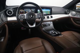 Mercedes-Benz E-Klasse 220 D AMG Sport Automaat Widescreen Sfeerverlichting Memory Leder Navigatie 360 Camera 19 inch LMV Stoelverwarming Carplay Android Auto Multibeam LED