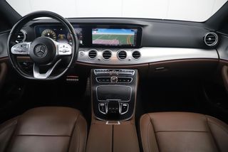 Mercedes-Benz E-Klasse 220 D AMG Sport Automaat Widescreen Sfeerverlichting Memory Leder Navigatie 360 Camera 19 inch LMV Stoelverwarming Carplay Android Auto Multibeam LED