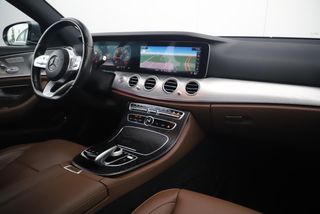 Mercedes-Benz E-Klasse 220 D AMG Sport Automaat Widescreen Sfeerverlichting Memory Leder Navigatie 360 Camera 19 inch LMV Stoelverwarming Carplay Android Auto Multibeam LED